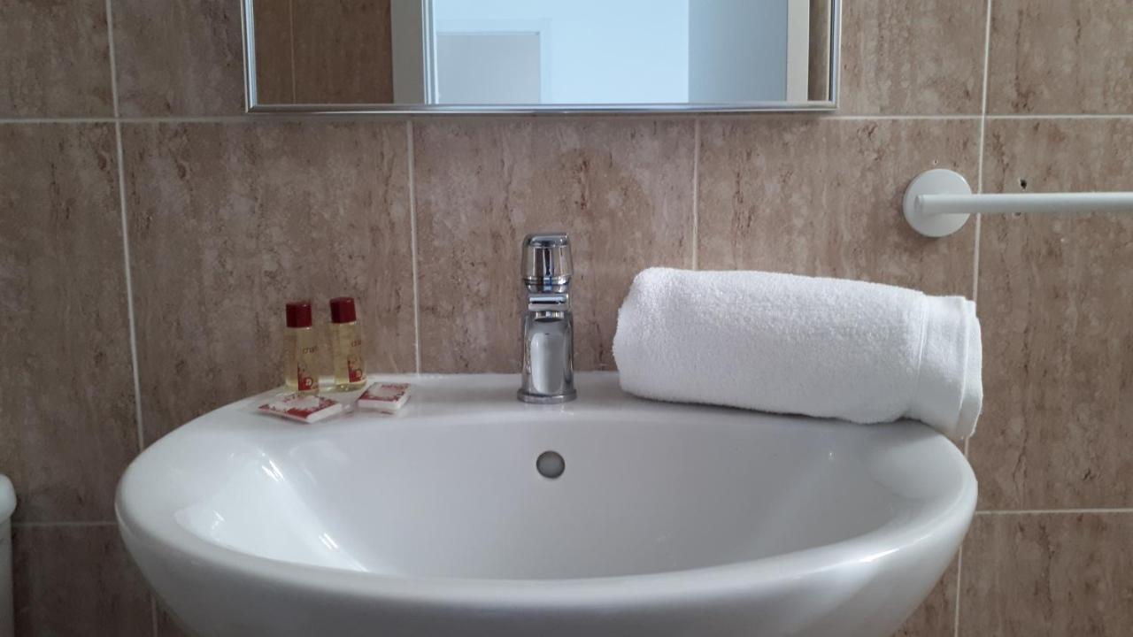 Hostal Beni Беникасим Экстерьер фото