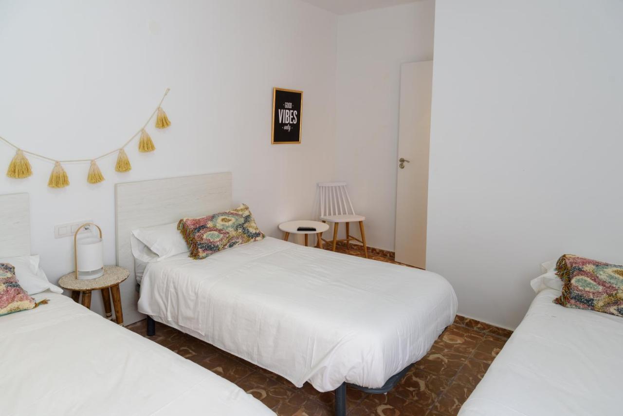 Hostal Beni Беникасим Экстерьер фото