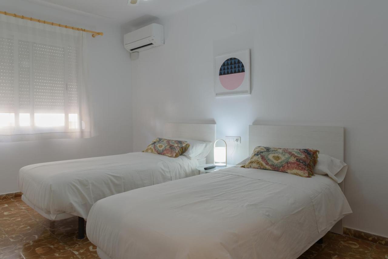 Hostal Beni Беникасим Экстерьер фото